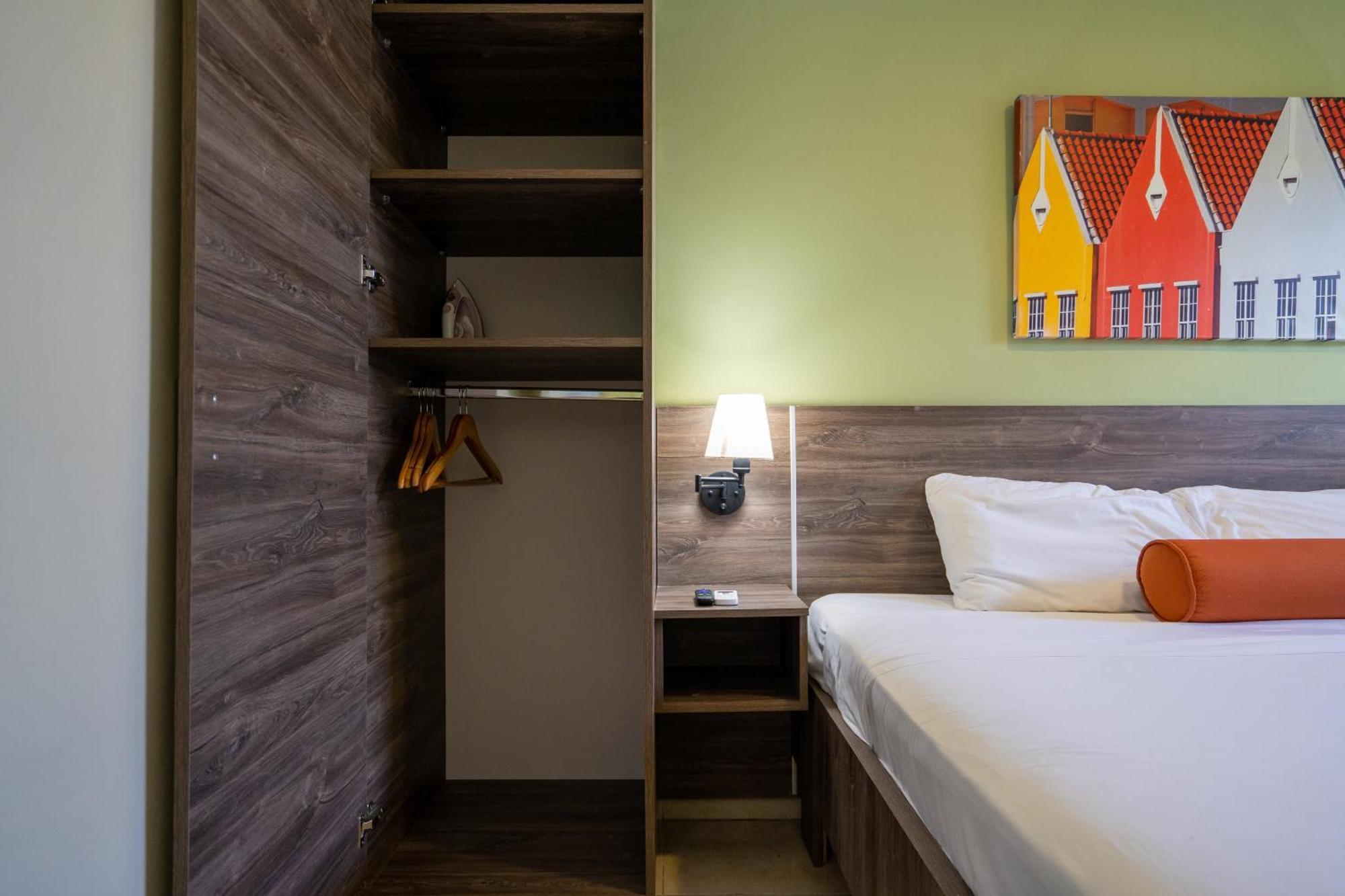 Delynne Boutique Hotel วิลเลมสตัด ภายนอก รูปภาพ